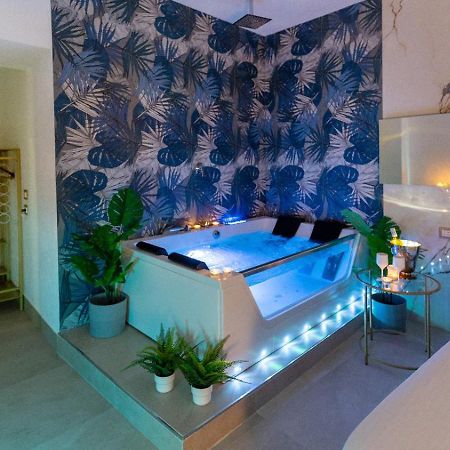 Mazzini Luxury Jacuzzy Suite קטאניה מראה חיצוני תמונה